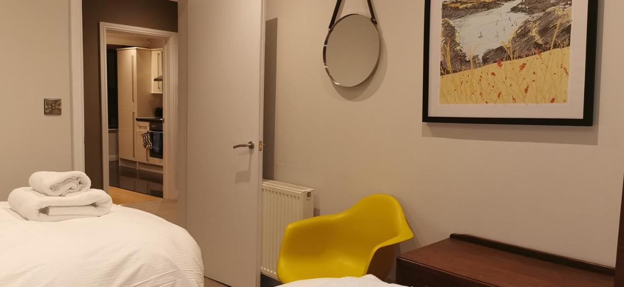 17 South Street Top Flat Скарборо Экстерьер фото