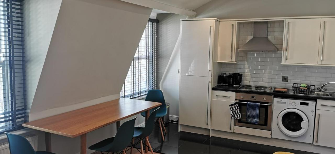 17 South Street Top Flat Скарборо Экстерьер фото